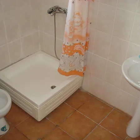 Πανσιόν Vila Bucura 19 A