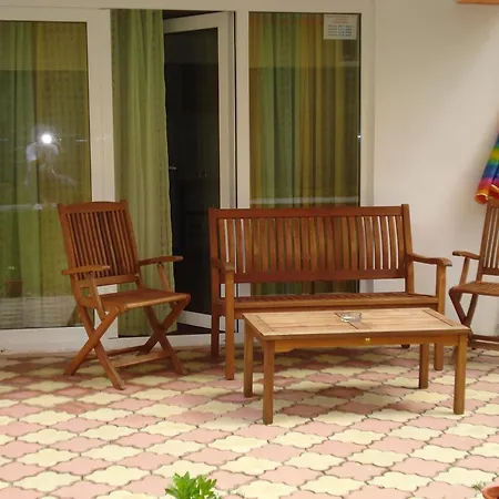 Vila Bucura 19 A Πανσιόν 3*