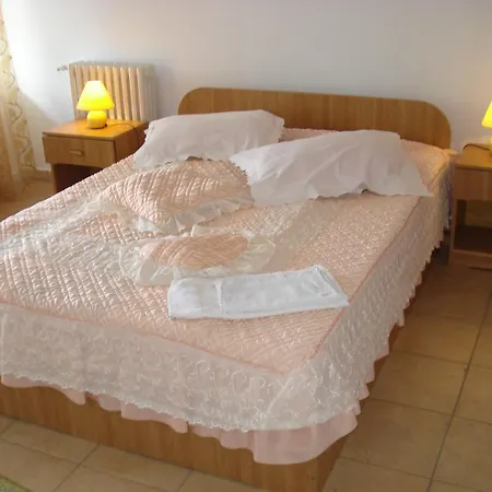 Vila Bucura 19 A Πανσιόν 3*